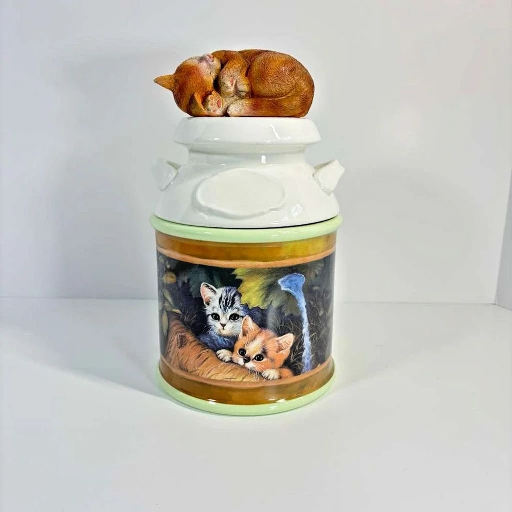 The Bradford Exchange Premier Edition 2017 Cozy Kitten Canister by Jurgen Scholz